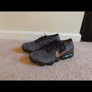Nike Air Vapormax Flyknit 9.5
